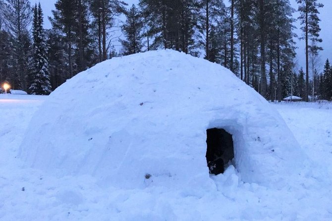 Building a Snow Igloo in Rovaniemi - Whats Included in the Tour