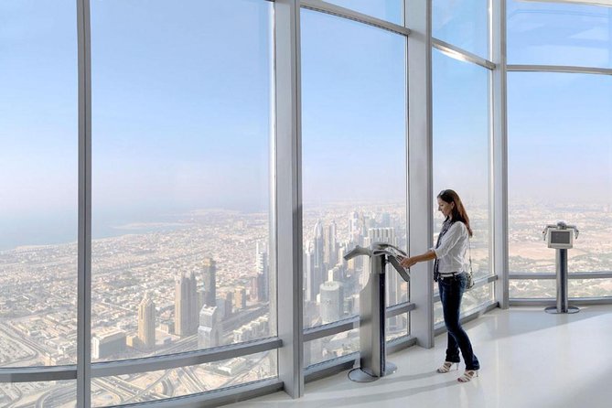 Burj Khalifa and Musical Fountains - Experience the Musical Fountains