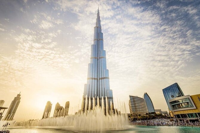 Burj Khalifa at the Top & Underwater Zoo Aquarium With Transfer - Burj Khalifa Observation Deck
