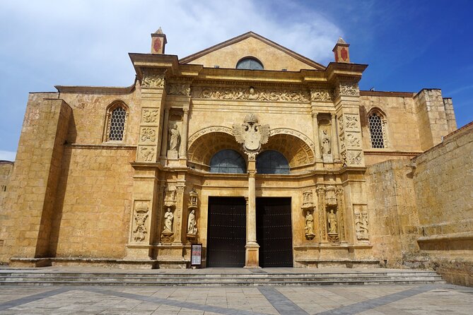 Cadiz Private Shore Excursion: The White Washed Villages & Trafalgar Cape - Booking Requirements and Accessibility