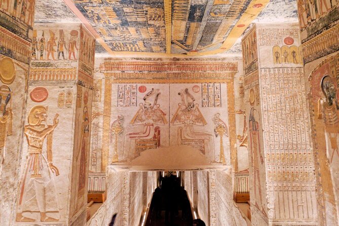 Cairo Over Day, Egyptian Museum, Pyramids & Lunch From Hurghada - Inclusions