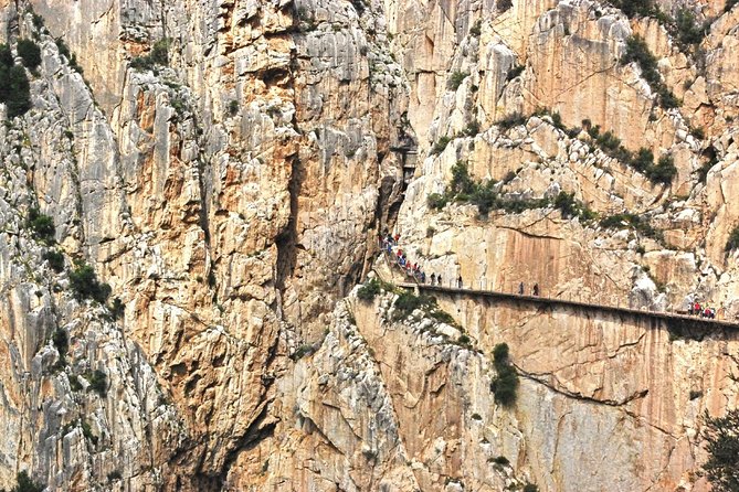 Caminito Del Rey Guided Hike & Optional Kayak at El Chorro Small-Group Day Trip - Pickup Location and Accessibility