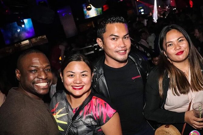 Castro Bar Crawl Review: Fun Night Out - Interacting With the Tour Guide