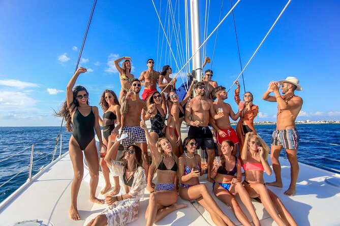 Catamaran to Isla Mujeres Snorkeling Tour With Open Bar and Lunch - Pickup Locations and Meeting Points