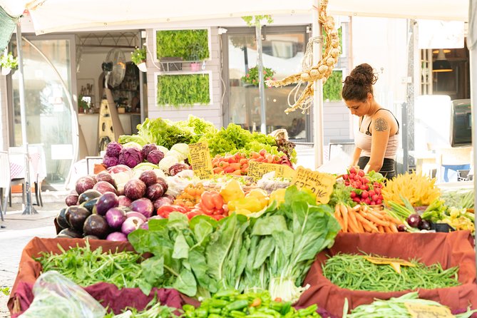 Cesarine: Small Group Market Tour and Dining in Alberobello - Exploring the Local Market