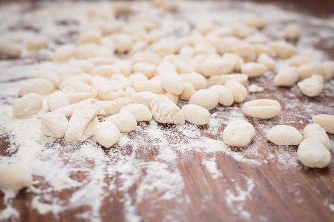 Cesarine: Small Group Market Tour & Cooking Class in Messina - Reviews and Feedback
