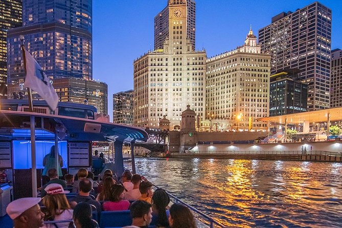 Chicago by Night: 90 Minute River and Lakefront Cruise - Live Guides Architectural Insights