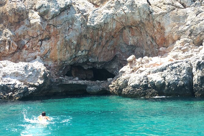 CHQ50. Powerboat Tour Theodorou Island Half Day - Inclusions