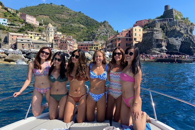 Cinque Terre and Portovenere Private Boat Tour From La Spezia - Experienced and Knowledgeable Hosts