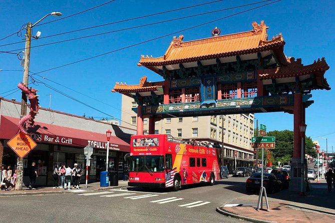 CitySightseeing Seattle Hop-On Hop-Off Bus Tour + Bookable Extras - Accessibility and Additional Services