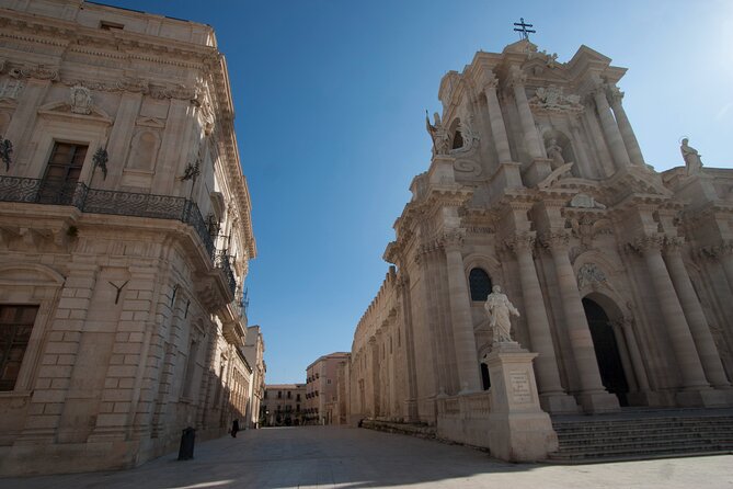 Classical Ortigia Guided Group Tour - Meeting and End Points