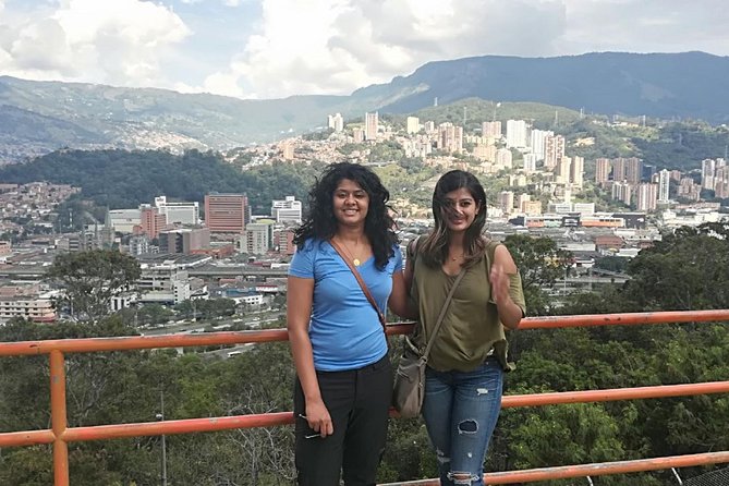 Combo Tour: City Tour Plus Fernando Botero Plaza and Traditional Lunch - Health and Safety