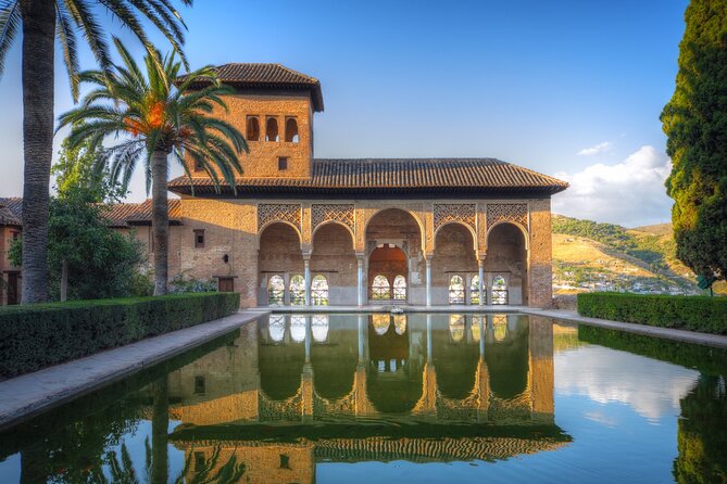 Complete Private Tour of Alhambra Review - Participant Requirements and Accessibility