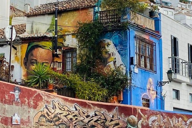 Contrasts of Granada - Architectural Wonders