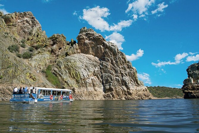 Cruise Tour From Ceclavin Heading to Canchos De Ramiro - Scenic Highlights of the Tour