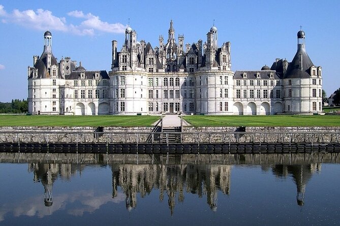 Day Trip: Paris to Loire Valley Castles - (Champagne on Board) - Champagne Experience Onboard