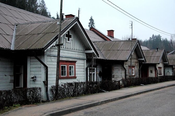 Day Trip to Gauja National Park: Animals, Castles and a Cave - Transportation Options