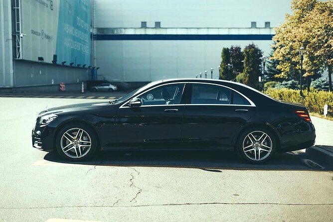 Departure Transfer: Toronto to Pearson Airport YYZ in Sedan Car - Inclusions