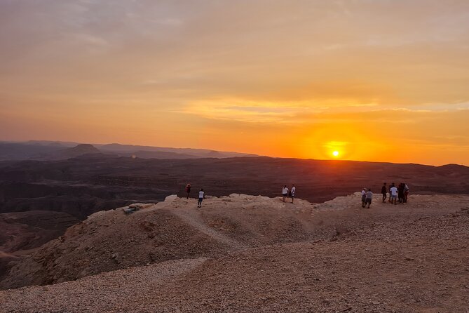Desert Family Fun: Traditional Bread and Jeep Tour - Meeting and Pickup