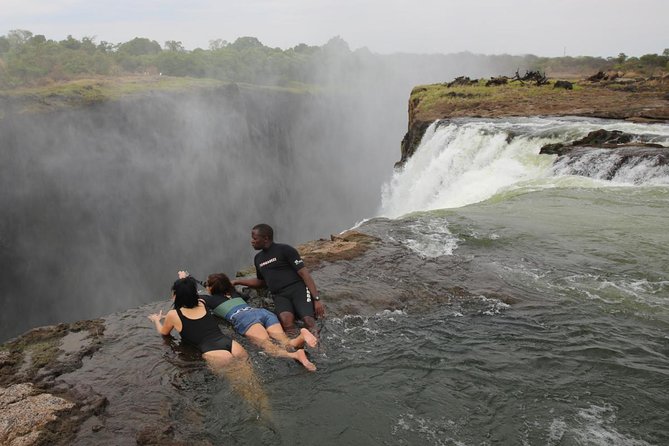 Devils Pool Livingstone Island Breakfast - Experiencing the Infinity Pool