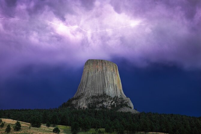 Devils Tower - Deadwood - Spearfish Canyon Waterfalls + Picnic - Tour Highlights and Experiences