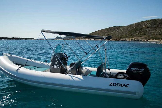 Dinghy in Costa Smeralda and La Maddalena Archipelago - Schedule and Opening Hours