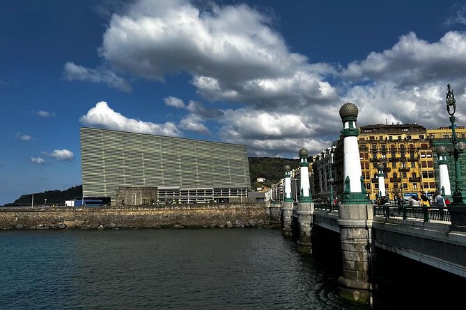 Discover the History, Market, Wine & Pintxos in San Sebastian - Accessibility and Participation