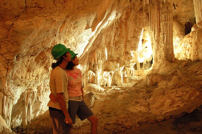 Discovering São Miguel's Grotto - Inclusions and Exclusions