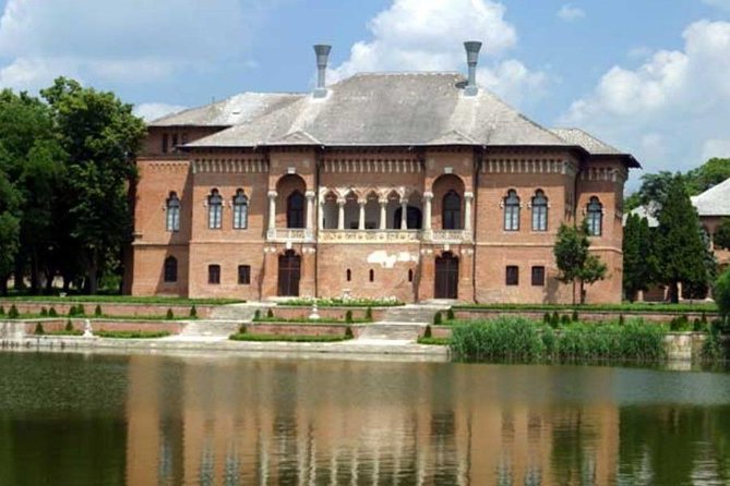 Draculas Tomb and Mogosoaia Palace, Private Tour From Bucharest - Highlights of Draculas Tomb