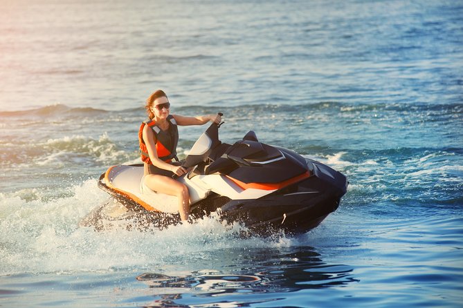 Dubai : Jet Ski Ride to Burj Khalifa & Burj Al Arab With Juice - Stunning Views of Dubais Iconic Skyline