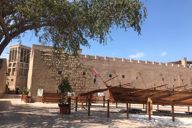 Dubais Old Town Tour and Have Lunch With Locals - Immerse in Local Emirati Culture