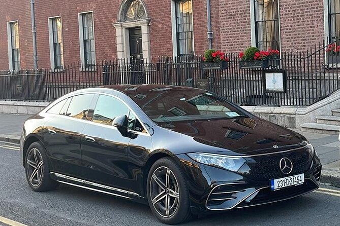 Dublin Airport Transfers: Luxury Transfer To/From DUB per Vehicle - Included Features and Amenities