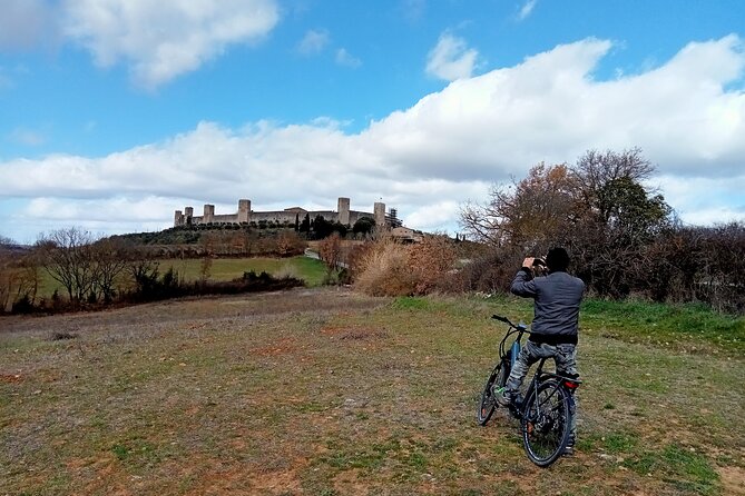 E-Bike Rental in Tuscany - Meeting and Pickup