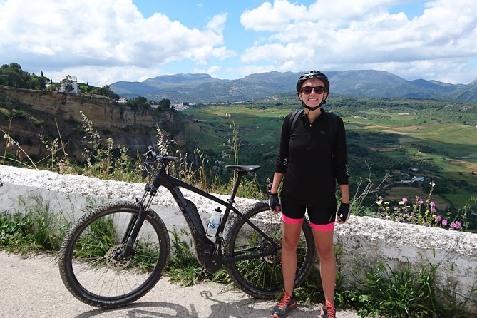 E-Bike (Self-Guided) Setenil Circular - 41KM Easy - Cycling Through La Indiana Valley