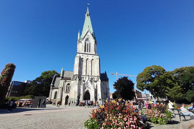 E-Scavenger Hunt Kristiansand: Explore the City at Your Own Pace - Exploring the City With Technology