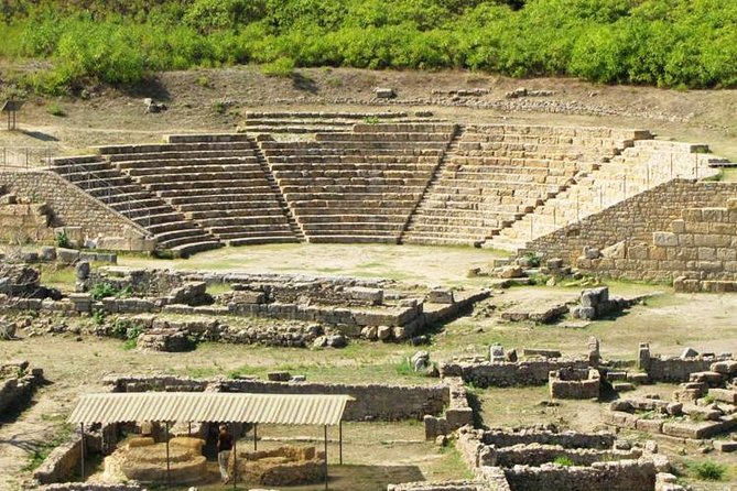 Enna - Morgantina - Caltagirone Tour - Inclusions
