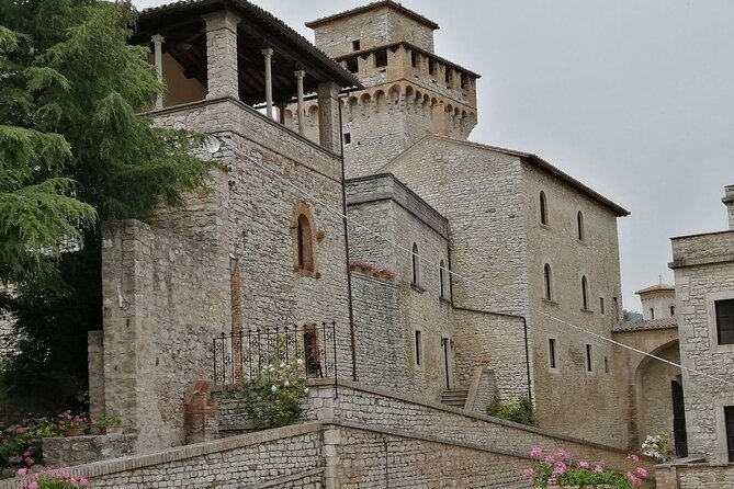 Enobike Tour to Lake Corbara and Titignano Castle - Bike and Gear