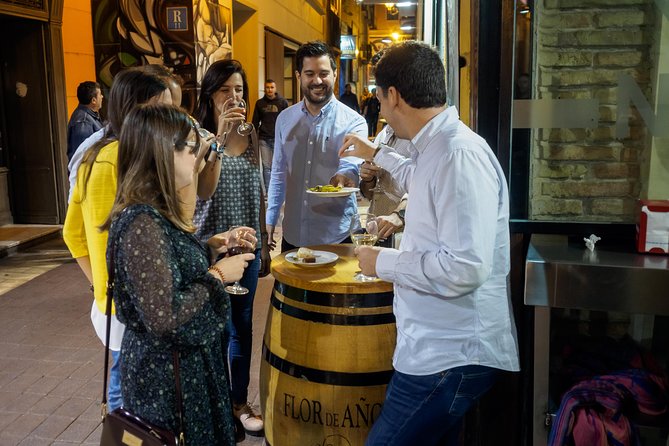 Evening Traditional Tapas Walking Tour in Old Zaragoza Center - Tapas and Wine Tasting Experiences