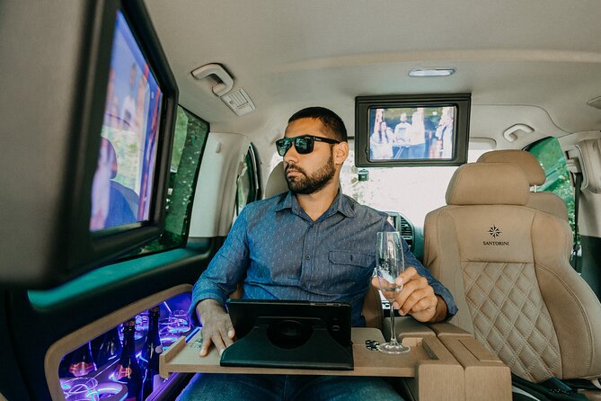 Executive Minivan Transportation in São Paulo - Amenities Provided