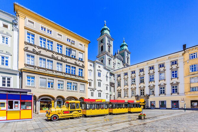 Family Tour of Linz's Old Town, Pöstlingberg, and Grottenbahn - Meeting and End Points