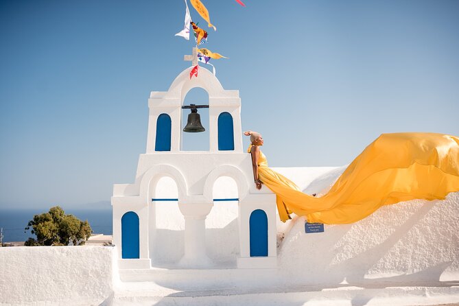 Flying Dress Private Photoshoot Santorini - Meeting and Pickup