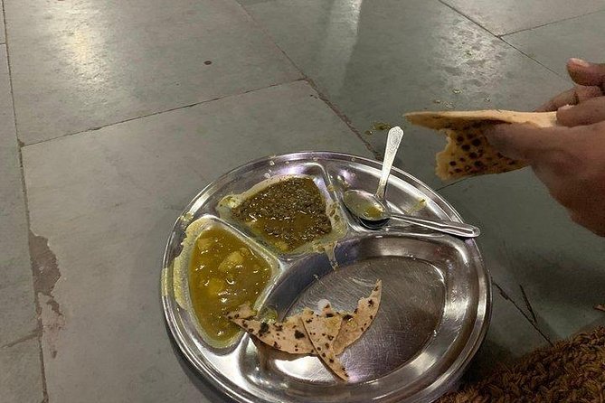 Food Tour- Eat and Explore Old & New Delhi With Our Amazing Guide Rahul - Exploring Old Delhi