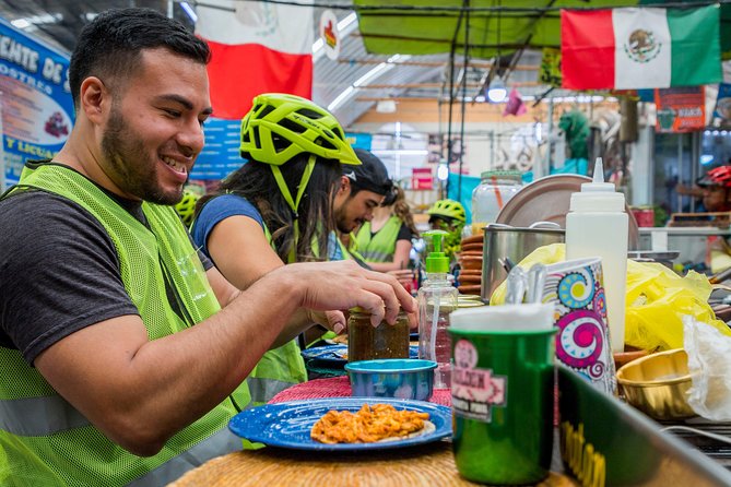 Foodie Lovers And Trendy CDMX E-bike Tour - Meeting and Pickup