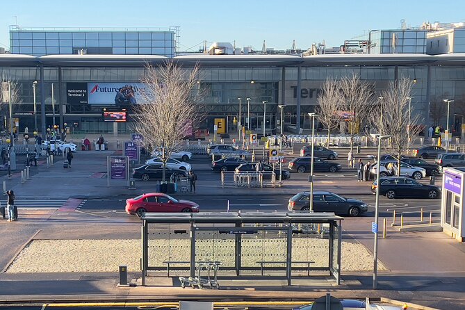 From Gatwick Airport to Heathrow Airport | Private Transfer - Pickup and Waiting Details