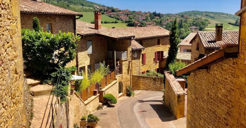 From Lyon: Oingt and Golden Stone Villages Half Day Tour - Itinerary Details