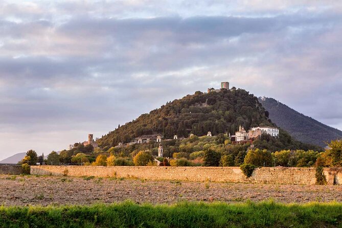 From Padua: Tour to the Walled Town of Monselice - Experience Traditional Italian Lifestyle