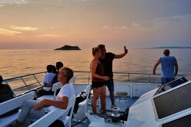 From Split: Blue Lagoon and 3 Islands Fish Picnic Boat Tour - Location and Departure