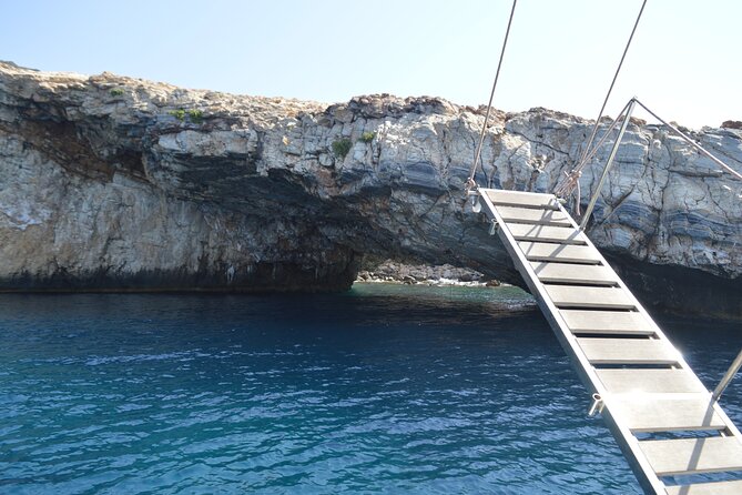Full Day Catamaran Cruise in Paros - Inclusions and Logistics