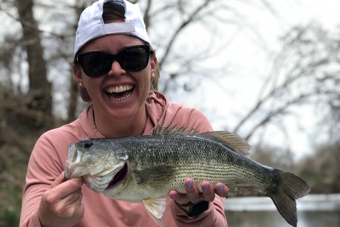 Full Day Guided Fishing Tour in Canyon Lake - Bottled Water and Snacks