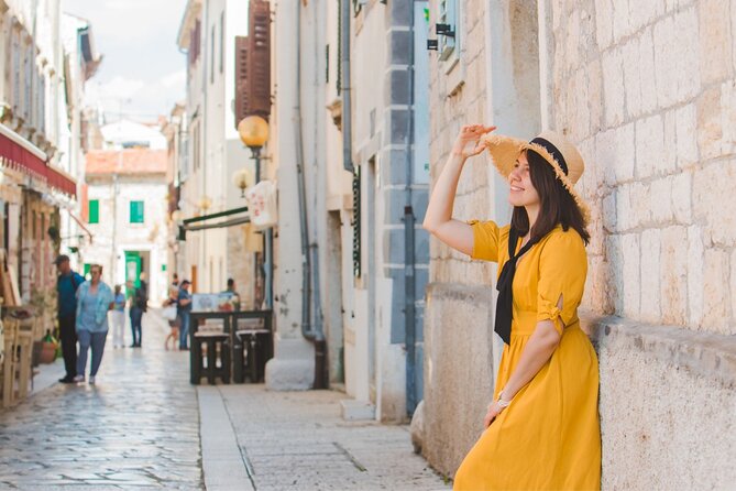 Full-Day Istrian Gems Tour in Croatia From Rovinj - Discovering Rovinjs Old Town
